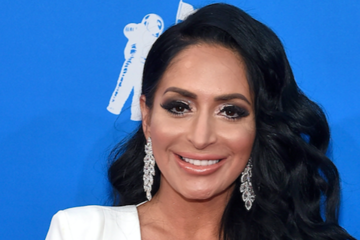 Angelina Larangeira - Gorgeous Reality-TV-Star