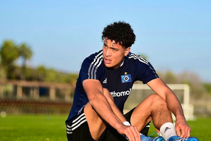 Jonas David - Der 21-Jährige Fußball-Star im Hamburger SV
