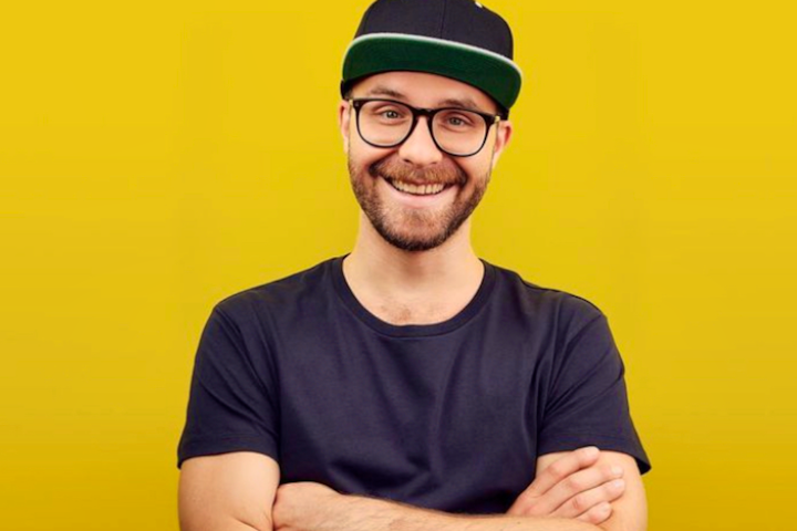 Mark Forster without his cap isn't Mark Forster!