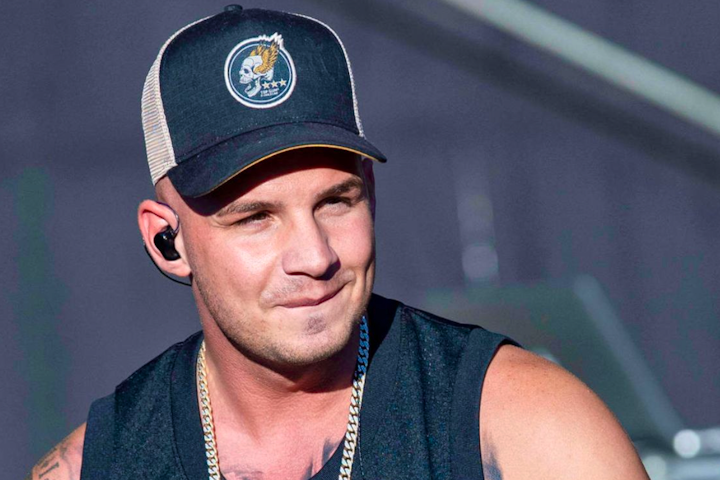 Pietro Lombardi is taking a break from social media?