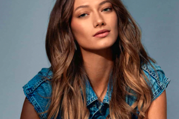 Leony the German singer with a great heart