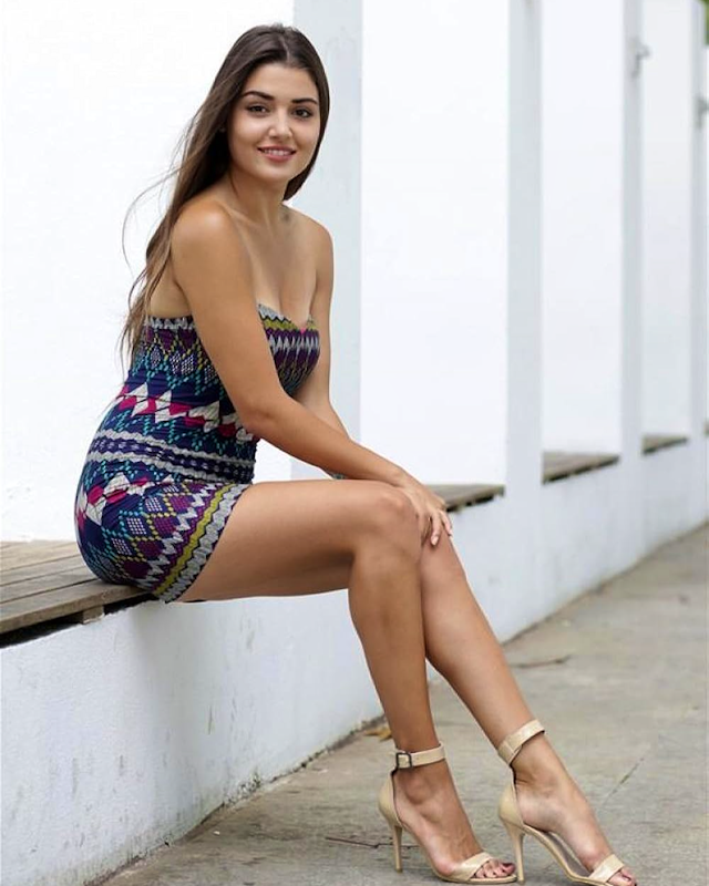 Hande Erçel contact info